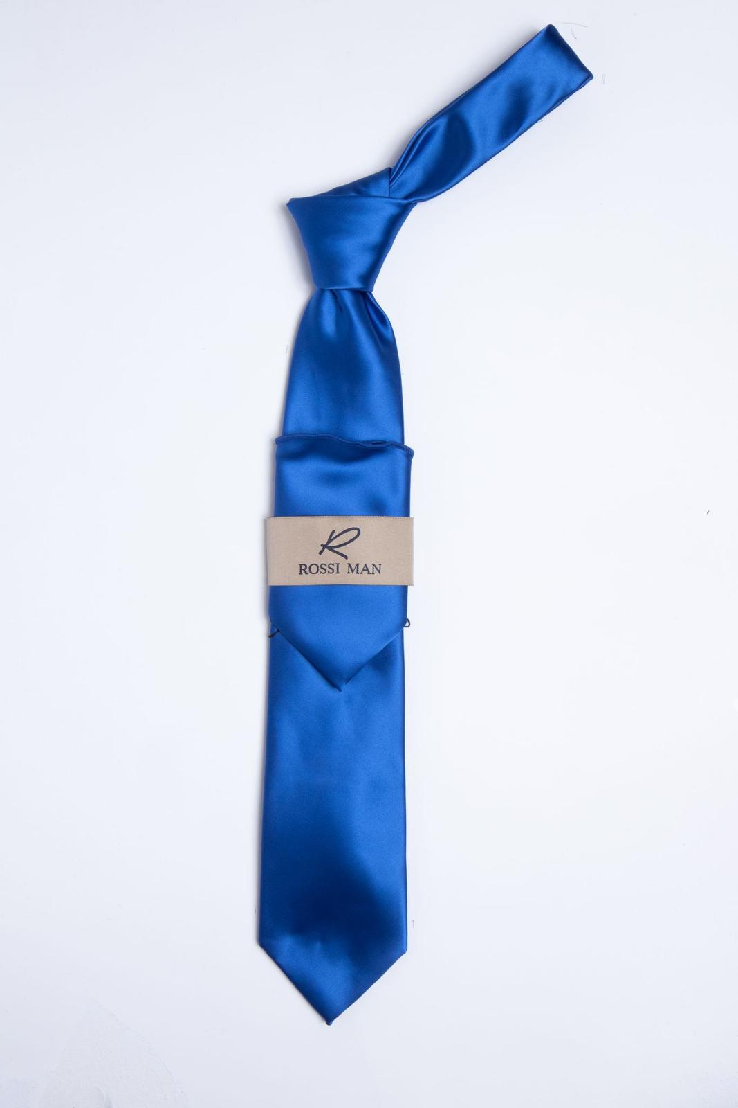 "A Tie that Embodies Tradition, Elegance, and Modern Sophistication"