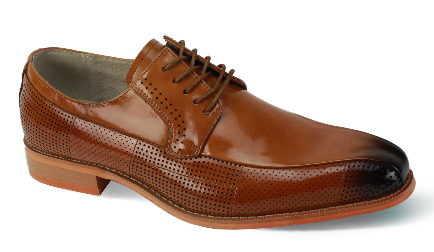 Giovanni Oliver Oxford Perforated Shoes - Tan/Oliver