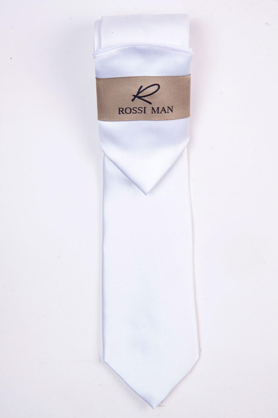 "A Tie that Embodies Tradition, Elegance, and Modern Sophistication"