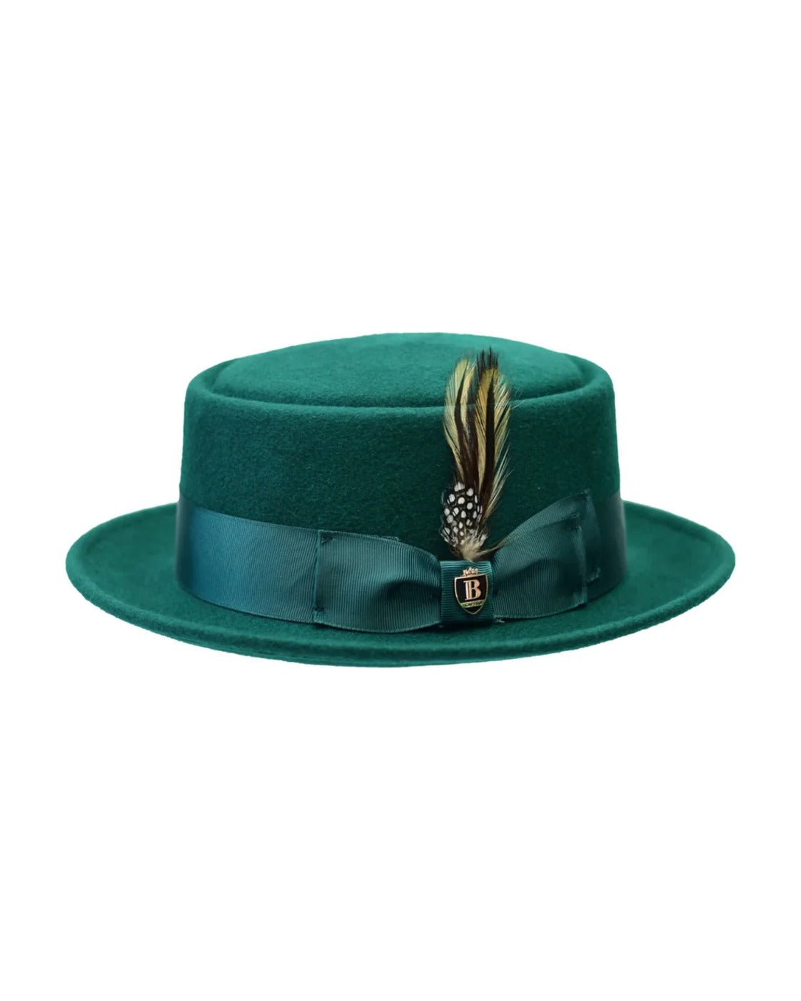 Men's green wool felt pork pie hat with feather and grosgrain band – product photo